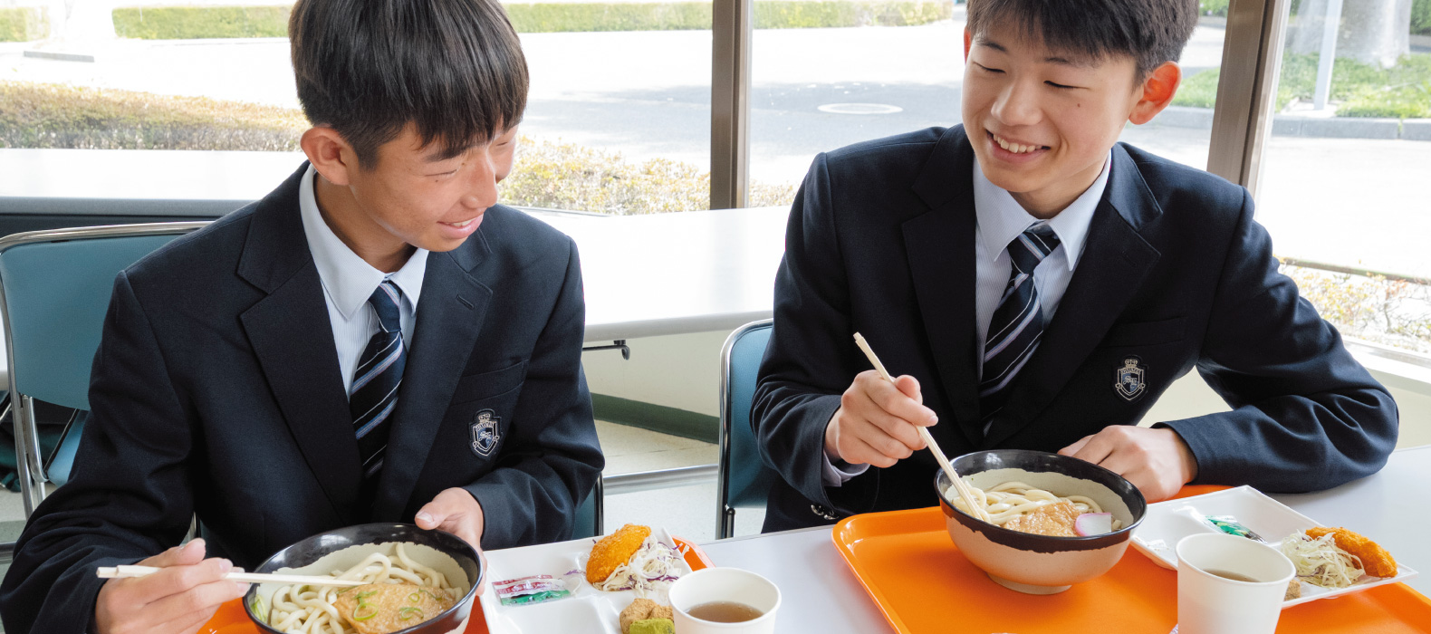 給食のイメージ写真です。